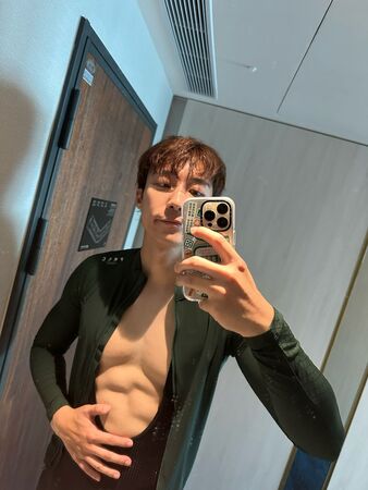 買斷私密照/欠卡債200萬!女團成員拍裸照賺錢 簽保密條款難逃外流超後悔