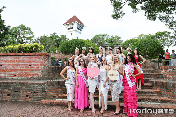 ▲全球城市小姐世界盃佳麗24日造訪台南，市長黃偉哲熱烈迎接。（記者林東良翻攝，下同）