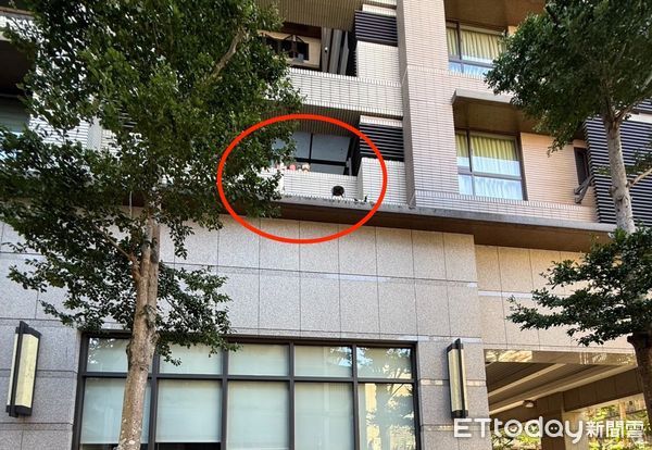 ▲▼游姓男子為了撿盆栽，意外自2樓陽台墜落             。（圖／記者陳以昇翻攝）