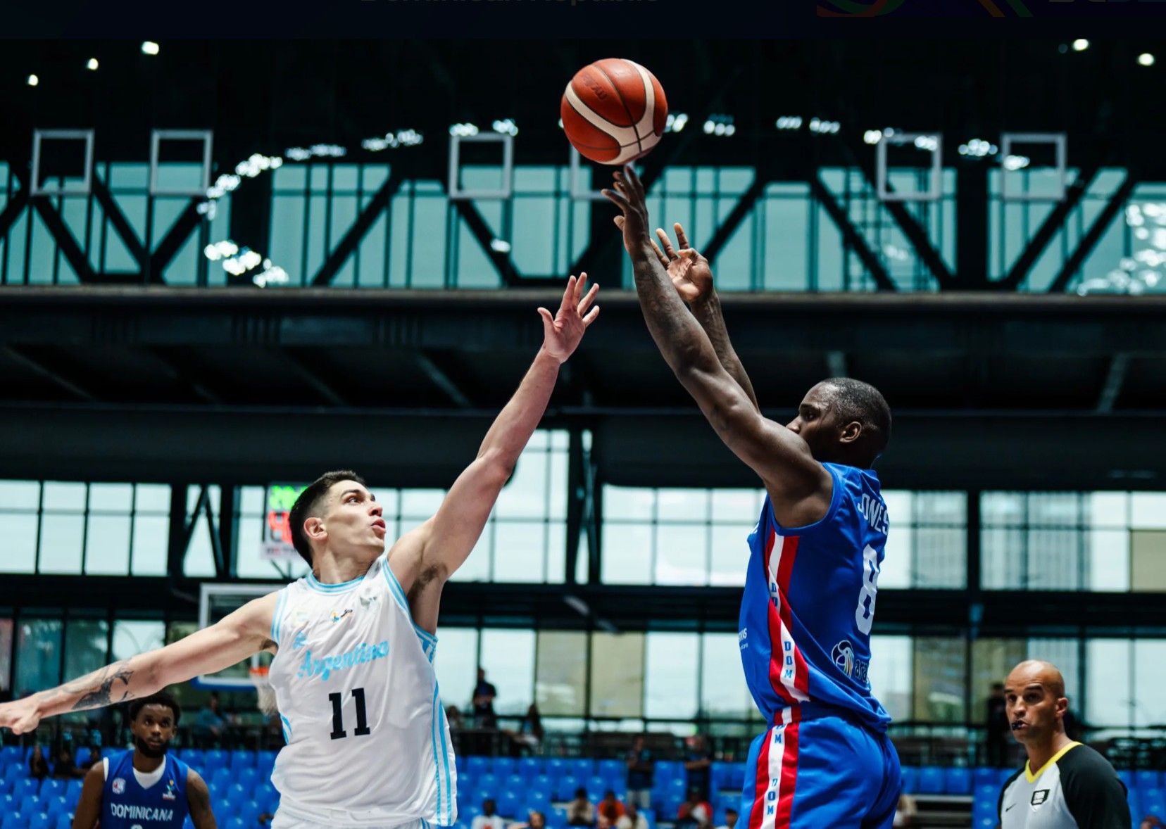 ▲▼美洲盃男籃，多明尼加小將瓊斯-加西亞投進致勝球，賽後卻揮拳。（圖／取自FIBA官網）