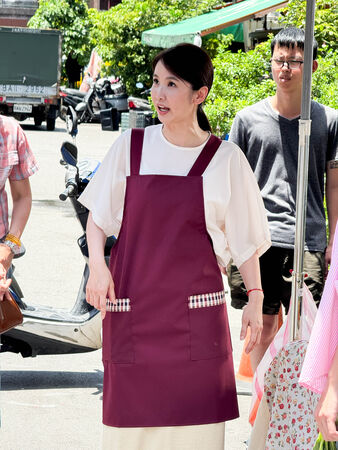 ▲陳小菁、李睿紳在《百味人生》多在市場拍戲。（圖／三立提供）