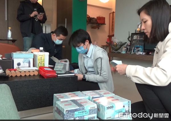 ▲▲苗栗縣地檢署今（25日）召開「翠谷悲鳴 苗檢出擊」記者會，宣告跨部會破獲苗栗史上最大集團環保犯罪。（圖／記者楊永盛攝）