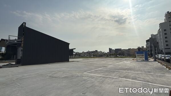 ▲▼   土地標售,高雄,買氣,高大,高雄車站          。（圖／記者張雅雲攝）