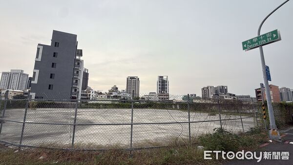 ▲▼   土地標售,高雄,買氣,高大,高雄車站          。（圖／記者張雅雲攝）