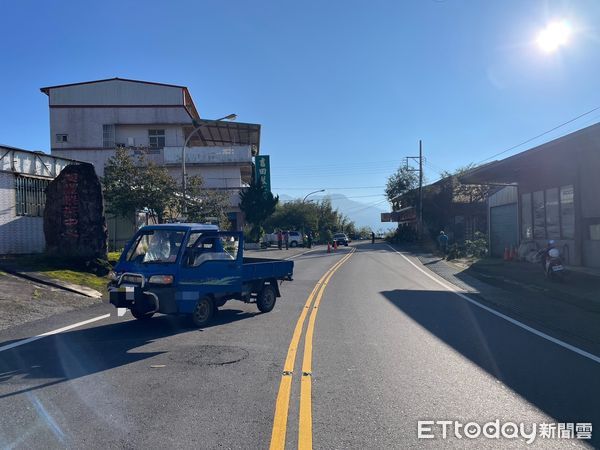 ▲嘉義嘉義縣番路鄉台18線57.6公里處路段，女行人清晨遭撞死。（圖／記者翁伊森翻攝，下同）