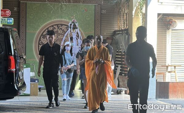 ▲▼台中套房情侶雙亡火災。（圖／記者許權毅攝）