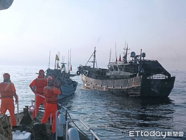 ▲澎湖漁船擦撞大陸船隻。（圖／記者陳洋翻攝，下同）