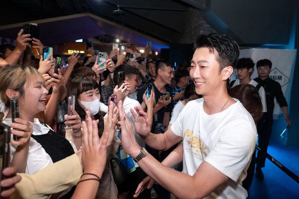 ▲《角頭－鬥陣欸》4天開出7720萬票房佳績。（圖／曼尼娛樂提供）