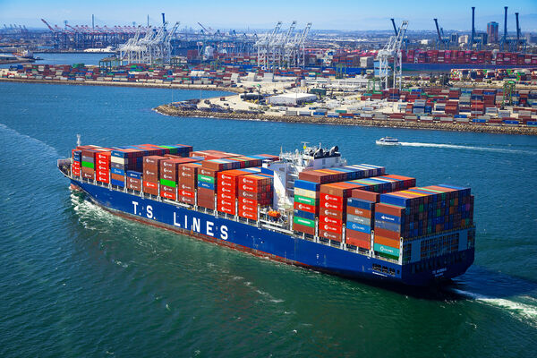 ▲德翔海運2025年上半年穩健經營與持續拓展航線布局。（圖／美國長灘港提供）