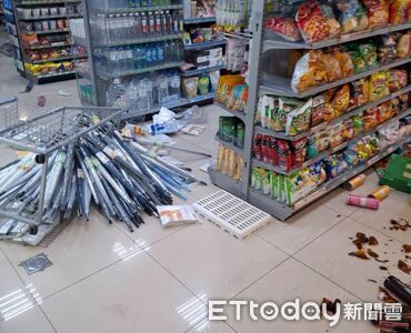 台中25歲女情緒失控大鬧超商！商品、酒瓶掉滿地　父出面善後