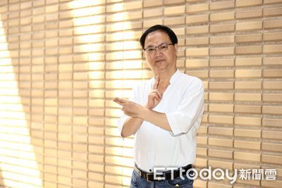 江柏樂小16歲愛妻遭爆料　七億身價命理老師回應了