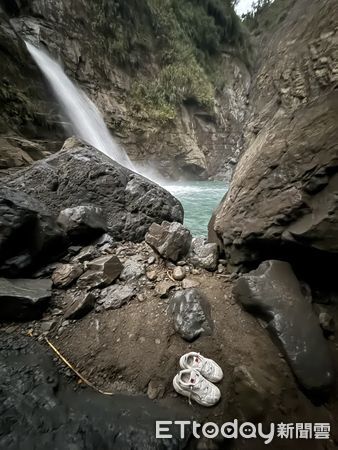 ▲▼南華大學國際系學生前往雲林古坑樟湖吊橋遊玩，19歲印度籍男大生失蹤。（圖／記者游瓊華翻攝）