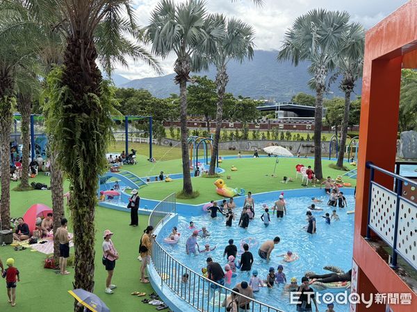 ▲▼為期一個半月的知卡宣戲水活動已圓滿落幕，暑期吸引近12萬遊客來園參與。（圖／花蓮縣政府提供，下同）