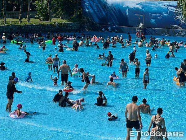 ▲▼為期一個半月的知卡宣戲水活動已圓滿落幕，暑期吸引近12萬遊客來園參與。（圖／花蓮縣政府提供，下同）
