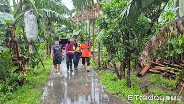 ▲里港警方找到曾男並送返家。（圖／記者陳崑福翻攝）