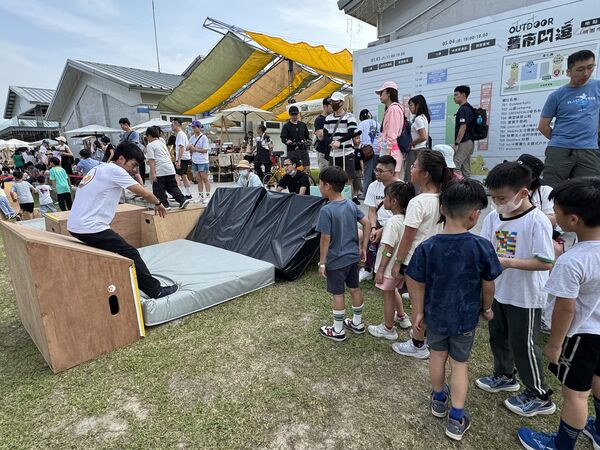 ▲「舊市凹逗 JUST OUTDOOR 2025」將於8月30日至31日在南港瓶蓋工廠台北製造所登場。（圖／主辦單位提供）