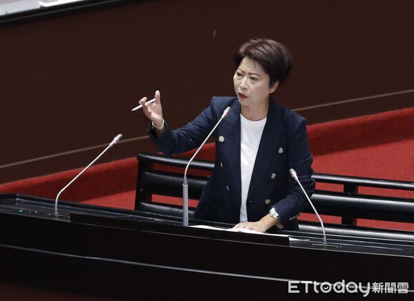 ▲▼行政院長卓榮泰26日赴立院進行專案報告，並接受立委質詢。圖為陳亭妃委員質詢畫面。（圖／記者湯興漢攝）