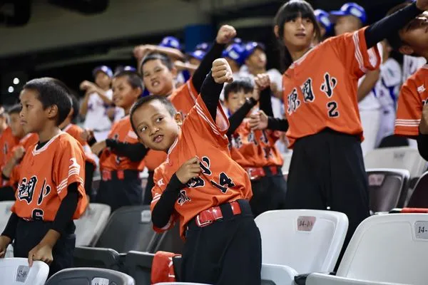 ▲▼中職回饋列車。（圖／中職提供）