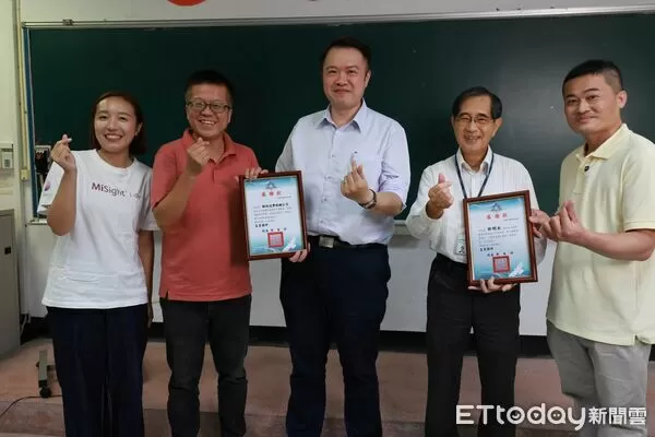 ▲門諾醫院攜手酷柏光學助體育班學生射出希望之箭。（圖／門諾醫院提供，下同）