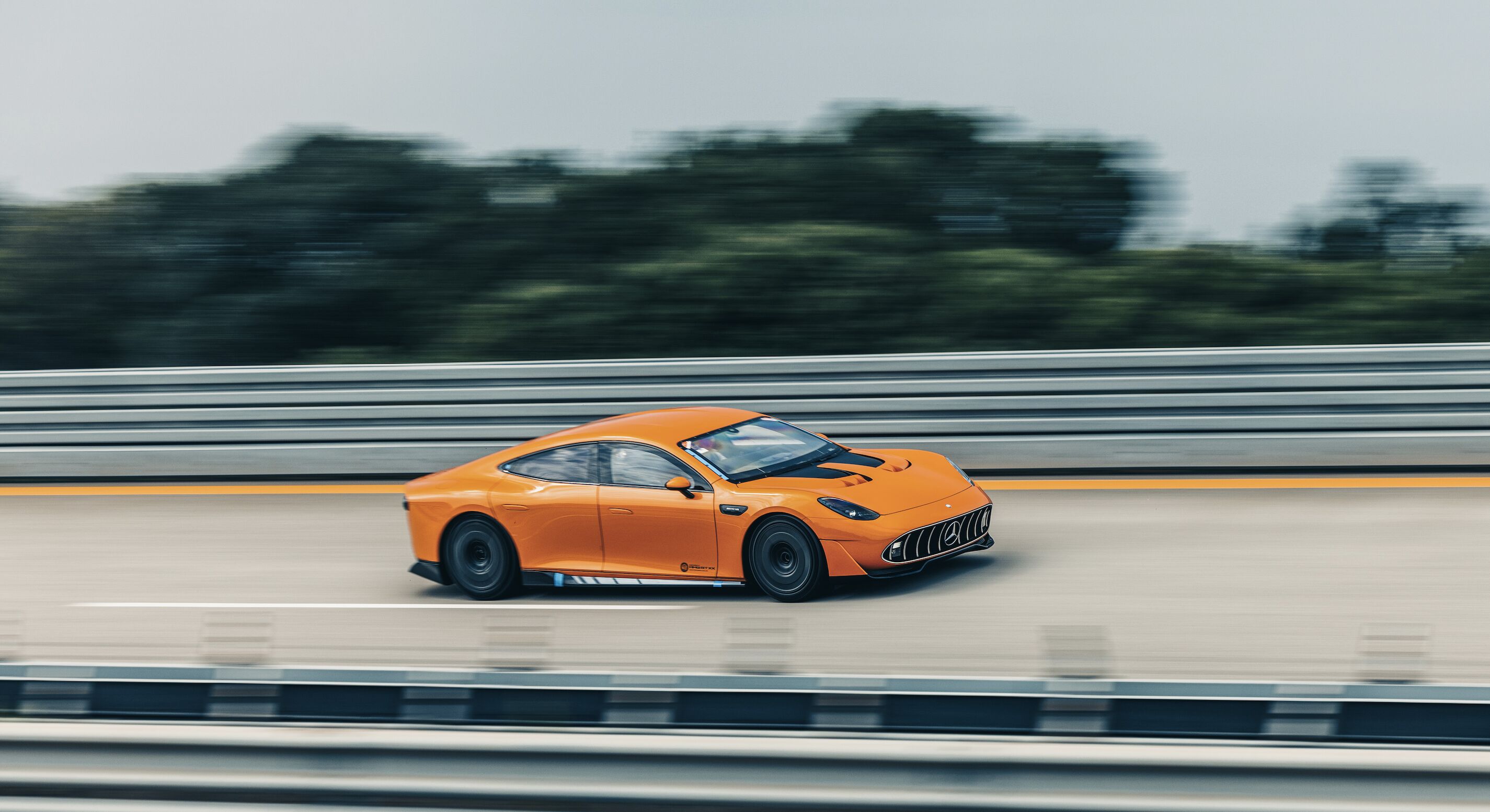 ▲Concept AMG GT XX。（圖／翻攝自Mercedes-Benz）