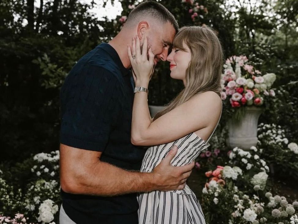 ▲▼  泰勒絲訂婚          。（圖／翻攝IG）