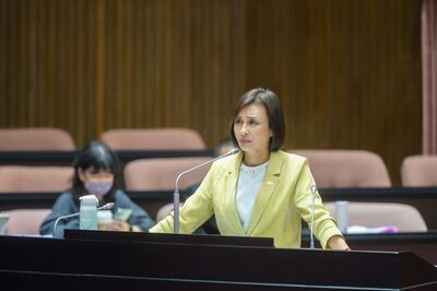 農業部允諾年底前提「以租換貸」完整規劃　邱議瑩：別陷僵化流程
