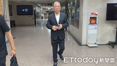 曾封「情色大亨」 應曉薇男友自詡捐錢比小沈多:賣成人頻道支應