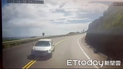 瑞芳蝙蝠洞奪命車禍!轎車跨雙黃線逆向撞擊 曳引車司機拋飛亡
