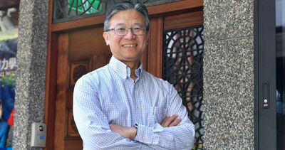 安碁資訊總經理爆不倫人妻同事　處長見「雲端蕾絲照」冒綠光