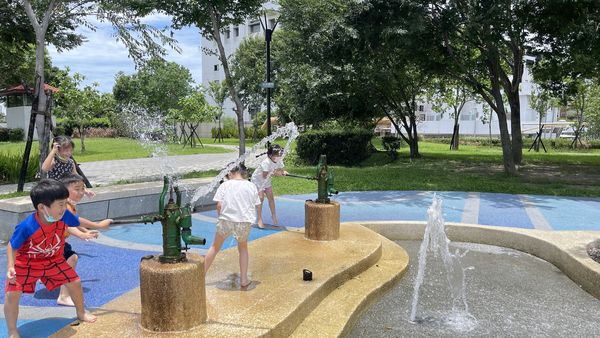 ▲迪化污水處理廠跨堤景觀平台欣賞2025大稻埕夏日節煙火,迪化污水處理廠。（圖／迪化污水處理廠提供）