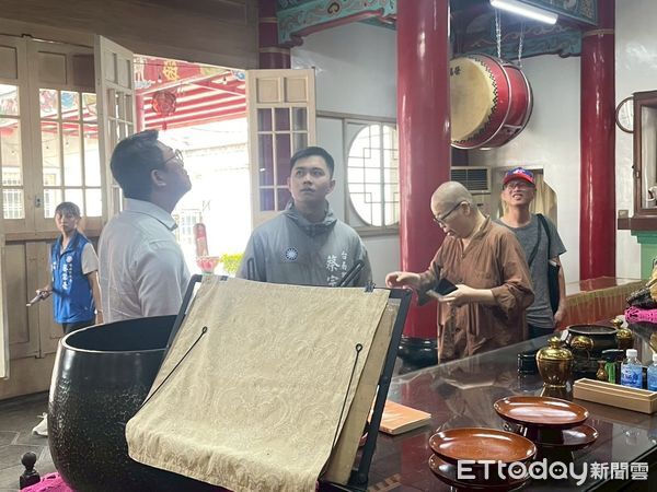 ▲法華寺為台南「七寺八廟」之一，歷史超過三百年，如今因年久失修加上颱風豪雨侵襲，結構受損嚴重。（記者林東良攝，下同）