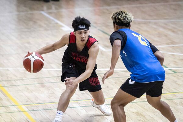 ▲▼戰神休賽季首場交流賽慘輸滋賀湖泊；總教練許皓程；新秀魏芃禾首次披上戰神戰袍；雷蒙恩歸隊僅一週，自評「狀況不好」。（圖／台北戰神提供）