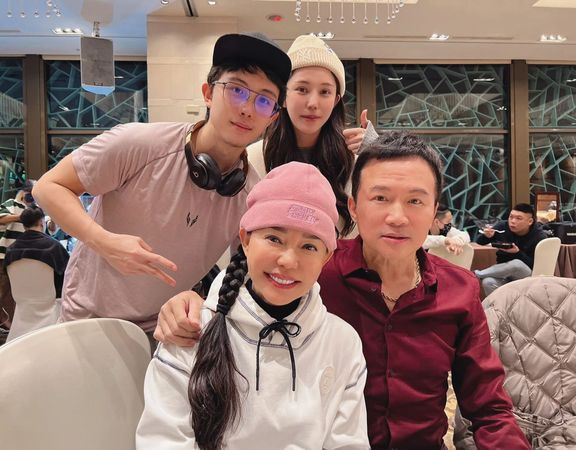 巨嬰男星劈不停／狄鶯才誇「最滿意她」　女友爆孫安佐狂劈腿還騷擾女網紅