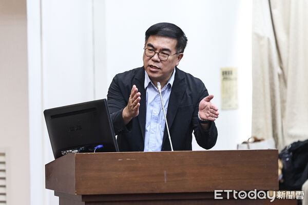 ▲環境部部長彭啟明27日列席立法院財政委員會並備詢。（圖／記者林敬旻攝）