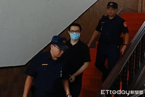 ▲▼88會館負責人郭哲敏，到高等法院開庭。（圖／記者吳銘峯攝）