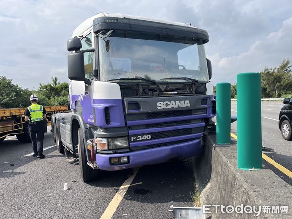 ▲國道3號苗栗後龍路段，今上午發生3車連環碰撞事故，造成4人輕重傷送醫。（圖／記者楊永盛翻攝）