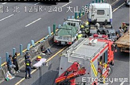 ▲國道3號苗栗後龍路段，今上午發生3車連環碰撞事故，造成4人輕重傷送醫。（圖／記者楊永盛翻攝）