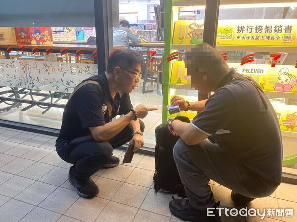 ▲▼警方將馬籍男子依現行犯逮捕，並查扣新臺幣11萬4000元現金。（圖／記者游瓊華翻攝）