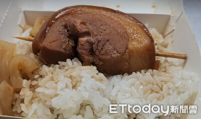 男點「爌肉飯」沒吃留150元走人！　老闆看監視器楞住