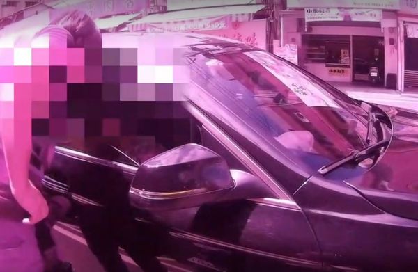 ▲女毒品通緝犯持喪屍煙彈遭逮。（圖／警方提供）