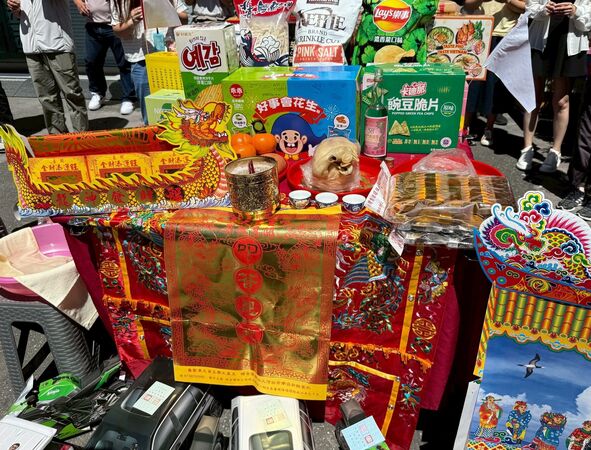 ▲▼好市多中元節採買情況，民眾購物車堆超高。（圖／翻攝自臉書社團「Costco好市多 商品經驗老實說」）