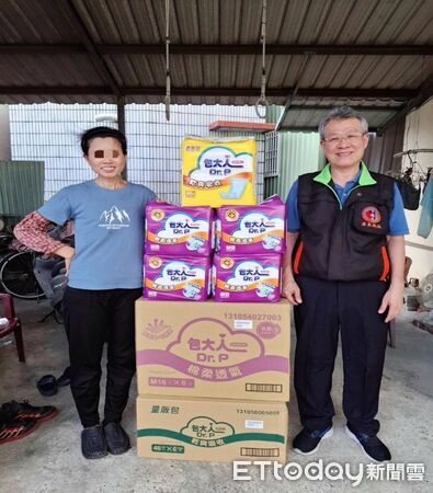 ▲犯保屏東分會暖心送達重傷照護物資。（圖／犯罪被害人保護協會屏東分會提供）