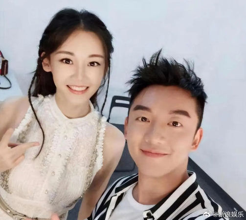 ▲▼鄭愷小姨子遭爆「刷姊夫卡買35萬包」深夜喊冤。（圖／翻攝自微博／新浪娛樂）