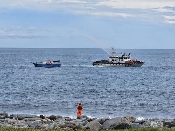 ▲機艙失火情境演練滅火情形。（圖／航港局）