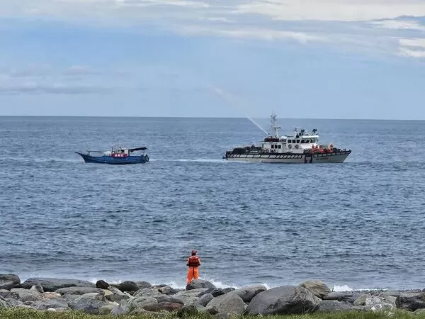 ▲機艙失火情境演練滅火情形。（圖／航港局）