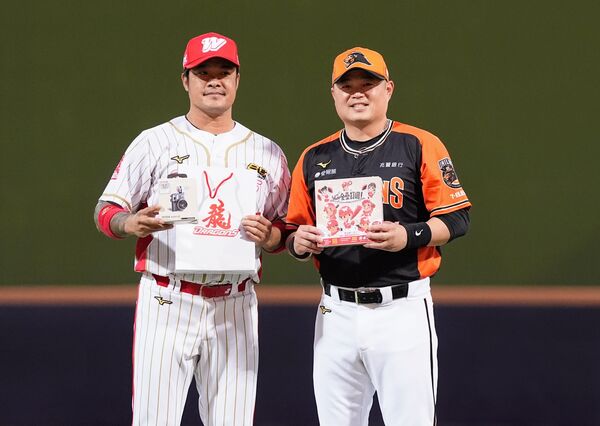 ▲林智勝與胡金龍。（圖／味全龍提供）