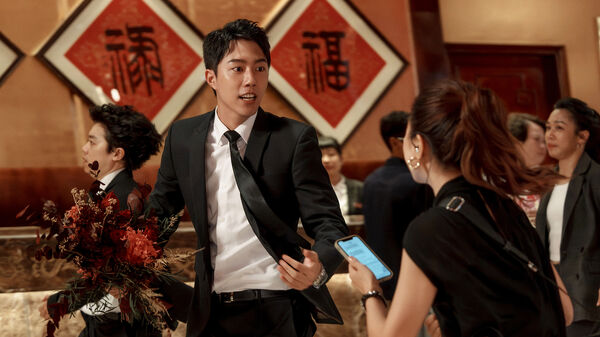 ▲劉冠廷（左）、余香凝（右）在《雙囍》中共演新人夫妻籌辦婚禮。（圖／水花電影提供）