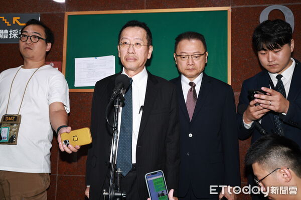 ▲顧立雄28日列席立法院聯席會審查114年度中央政府總預算追加預算案，並於會前受訪。含秘密會議）-顧立雄   。（圖／記者黃克翔攝）