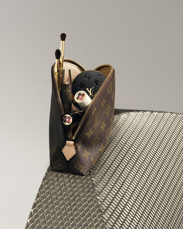 LV,LV彩妝。（圖／品牌提供）