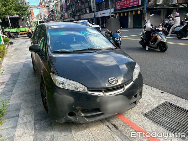 ▲鍾男表示，因陽光影響視線，才導致不慎撞上許女。（圖／記者陸運陞翻攝）